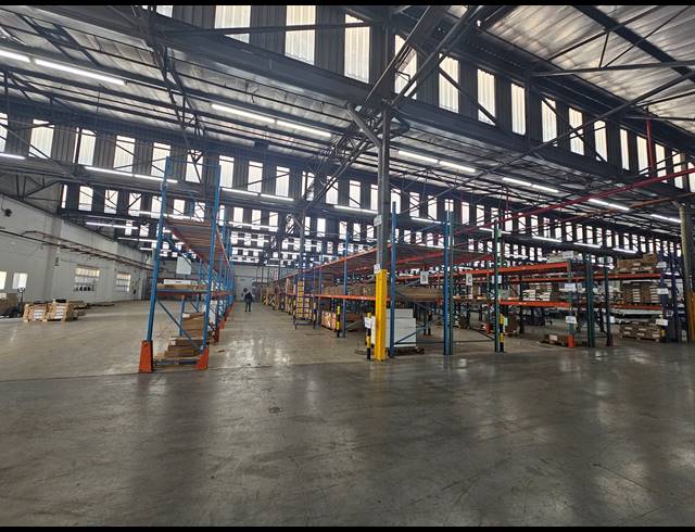 7,800M² WAREHOUSE TO LET IN ISANDO